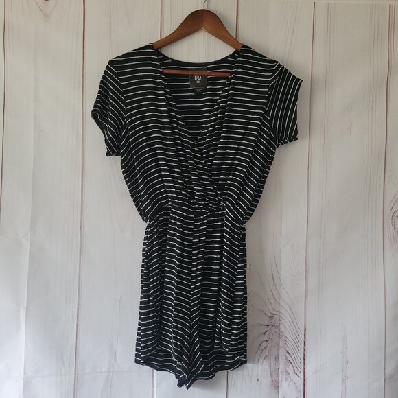Billabong Romper, M, Black/White Stripes Shorts Romper. - Picture 1 of 7